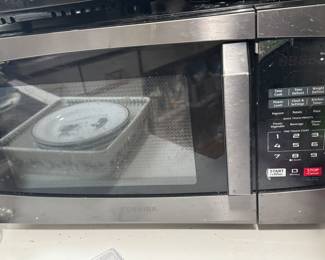 Toshiba Stainless Steel Countertop Microwave Oven – 1100W