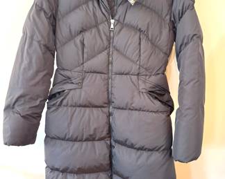 Moncler Women’s Long Black Down Puffer Coat – Quilted Winter Jacket with Zip Closure