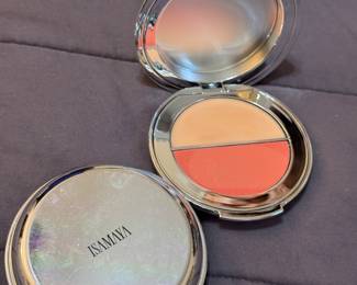 ISAMAYA Beauty Blush Duo Compact – Cream Blush & Highlight – Chrome Packaging