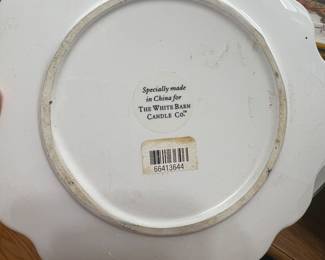 The white barn candle