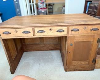 Oak Primitive desk