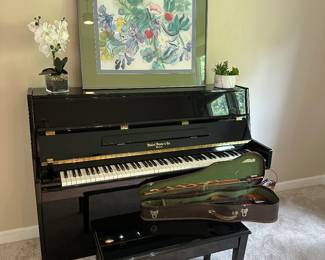 Hallet, Davis & Co. upright piano 
HS109D 43" 