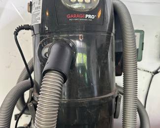 Garage Pro wet/dry vac 