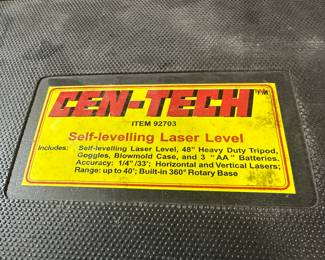 Self leveling laser level 