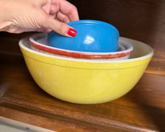 Pyrex Mixing Bowls