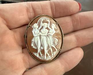Antique Cameo Brooch Pendant