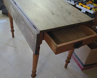 drop leaf table 