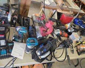 Nakita, craftsman battery operated with chargers all working 