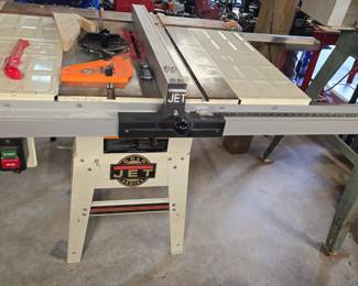 Very Nice JET Gold series table saw 