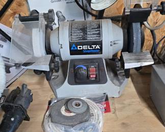 Delta Bench grinder 