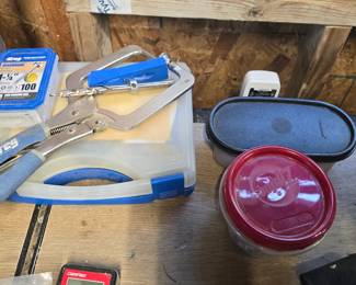 Kreg pocket hole Jig and accessories and screws 