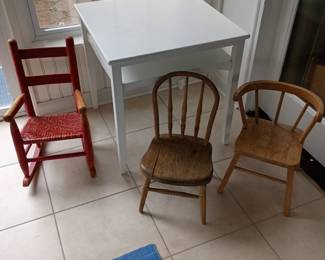 mini chairs and table 