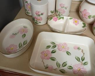Franciscan Desert Rose large China set Franciscan Desert Rose large China set 