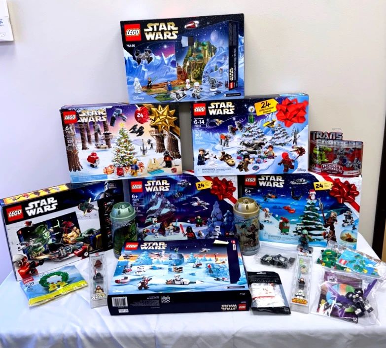  01 LEGO Star Wars Advent Calendar And More