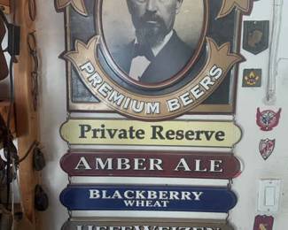 Henry Weinhards Beer Sign