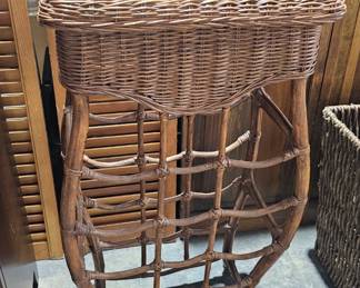 WICKER STAND