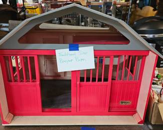 TOY BARN