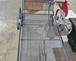 WROUGHT IRON PATIO LOUNGER
