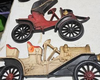 VINTAGE CAR WALL DECOR