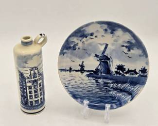 Holland Delft Small Vase & Plate