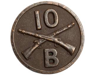 Authentic WWI US Army 10th Infantry Regiment Company B Collar Disc - Crossed Rifles Doughboy Insignia