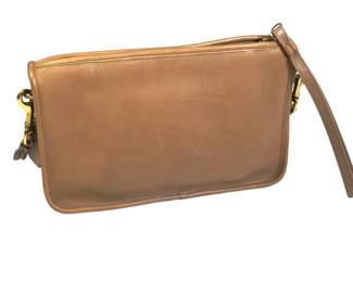 Vintage 1980s Coach British Tan Leather City Bag Purse Shoulder Bag Made in USA 131-2843
