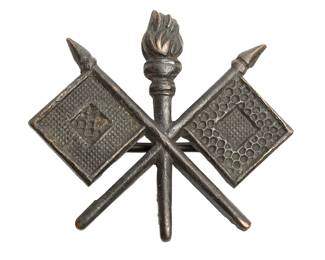 WWI US Army Signal Corps Collar Disc Insignia, Crossed Flags & Torch, Doughboy Era