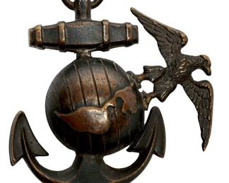 Original WWI Era USMC Enlisted Bronze Eagle Globe Anchor EGA Insignia Pin - Early C-Clasp