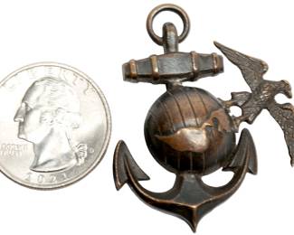 Original WWI Era USMC Enlisted Bronze Eagle Globe Anchor EGA Insignia Pin - Early C-Clasp