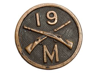 Authentic WWI US Army 19th Infantry Regiment Company M Collar Disc - Crossed Rifles Doughboy Insignia