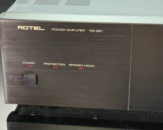 Vintage Rotel RB-981 Stereo Power Amplifier - Powers On, No Output - AS-IS For Parts/Repair