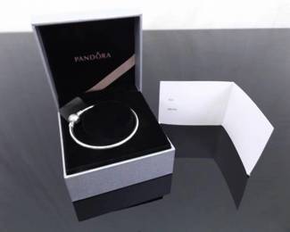 .925 Sterling Silver Pandora Snowflake Bangle Bracelet “Unique as you are" Size 6.5 in Original Box
