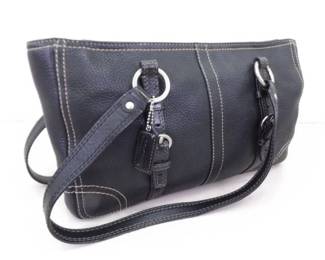 Authentic Chelsea Black Pebbled Leather COACH Shoulder Bag
