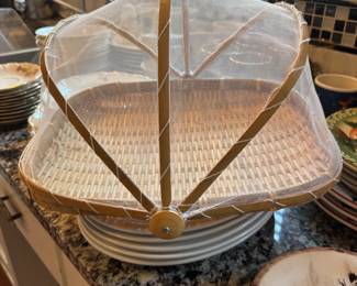 Darling picnic food cover