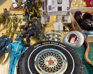 1990s Star Wars action figures, various older toys 