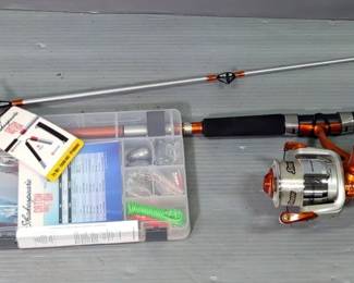 Shakespeare "Catch More Fish" Kit With 7' Rod #01C18BK, Reel #CF25P50, And Tacklebox With Assorted Tackle 