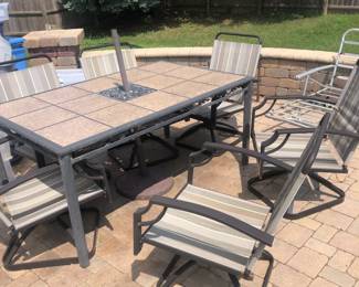 outdoor table and chairs