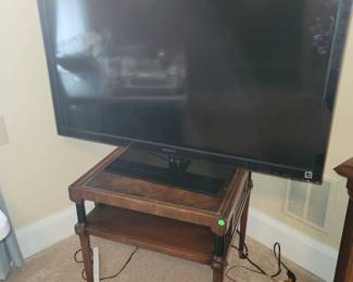 Multiple flat screen tv's