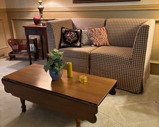 Love this Drop Leave Maple Coffee table.  Two corner chairs can be put together for a love seat or separated for individual seating