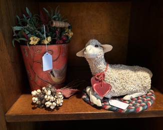 Heavy Plater Lamb on braided mini rug