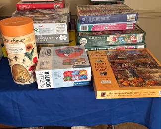 Vintage Puzzels.  Some are brand new.