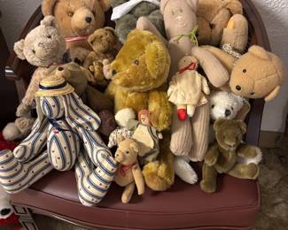 Love of plush bears of all kinds