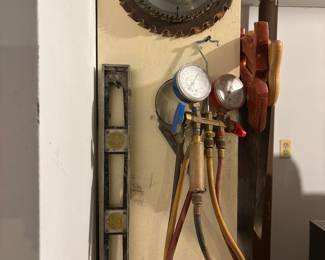 Levels, Saw blades