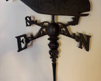 Wall weather vane deor
