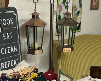 Great Twin Lantern Sand - Brass