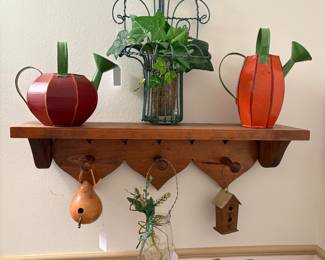 Nice heart shape shelf, metal watering cans, wire basket and more decor