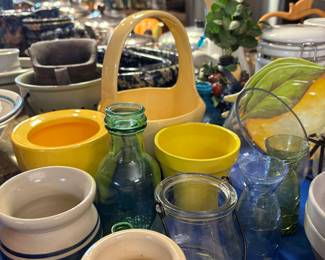 Ceramic and pottery small jars.