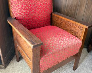 Vintage tiger oak cushioned chair