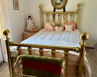 Antique brass full size bed and quilt rack