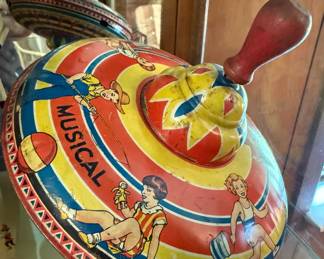 Vintage musical spinning top